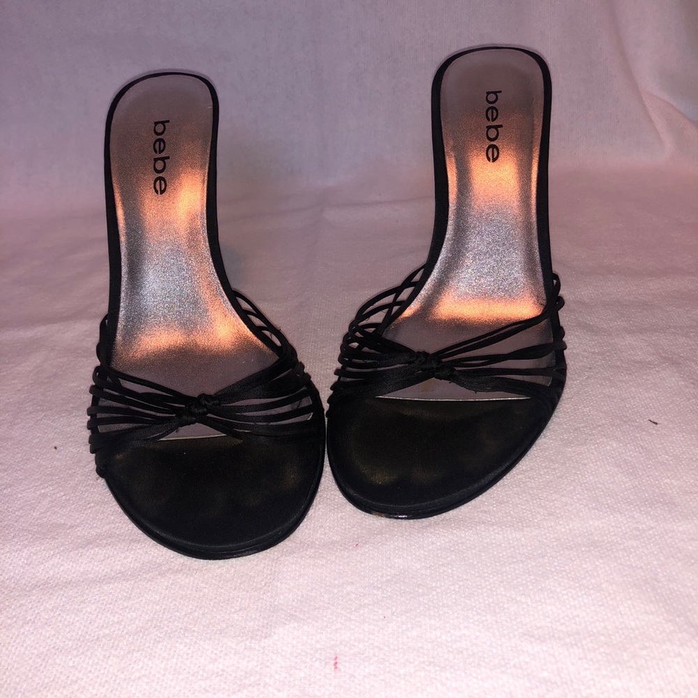 Black strappy heel
